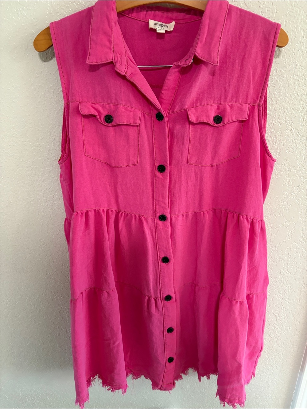 Umgee Hot Pink Sleeveless Button-Front Tiered Tunic